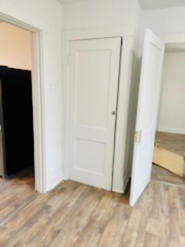 Building Photo - 1133 Maryland Ave