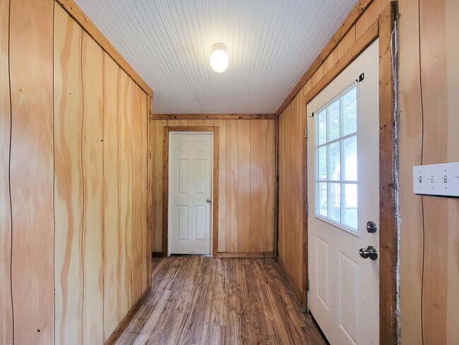 Building Photo - 20272 Forest Woods Ln