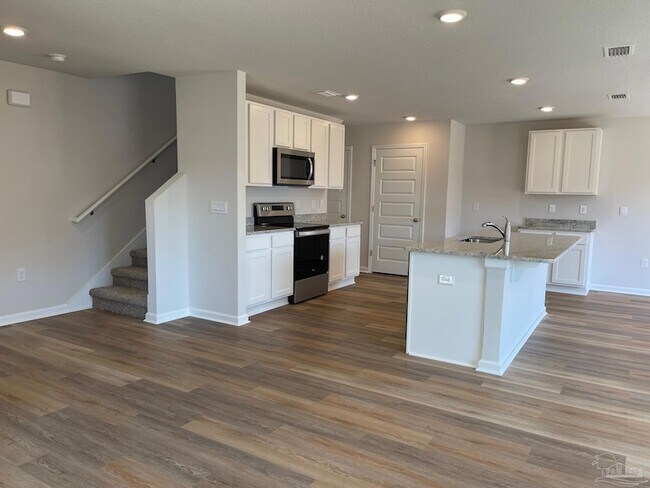 Building Photo - 10942 Blacktail Loop