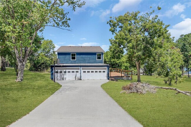 Building Photo - 1261 Camilla Lake Rd