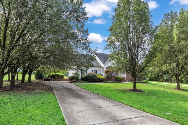 Building Photo - Ranch Floorplan with Upstairs Bonus Room on .78 acres! 2 Car Garage