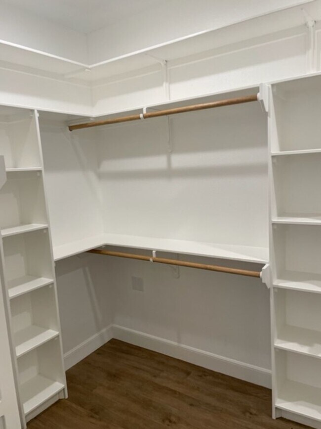 Building Photo - 7339 Mountain View Rd