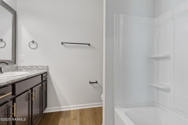 Building Photo - 136 Lightbourne Dr