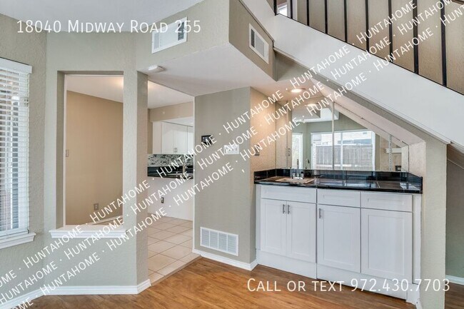 Building Photo - 18040 Midway Rd