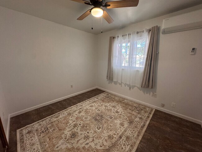 Building Photo - 3 bedroom 2 bath home in NE Albuquerque
