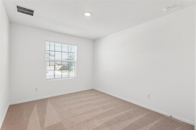 Building Photo - 625 Waterway Ave