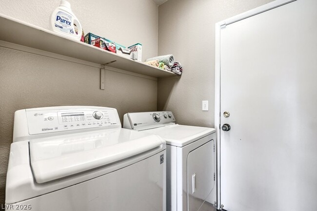 Building Photo - 5663 Artesia Lake Ct