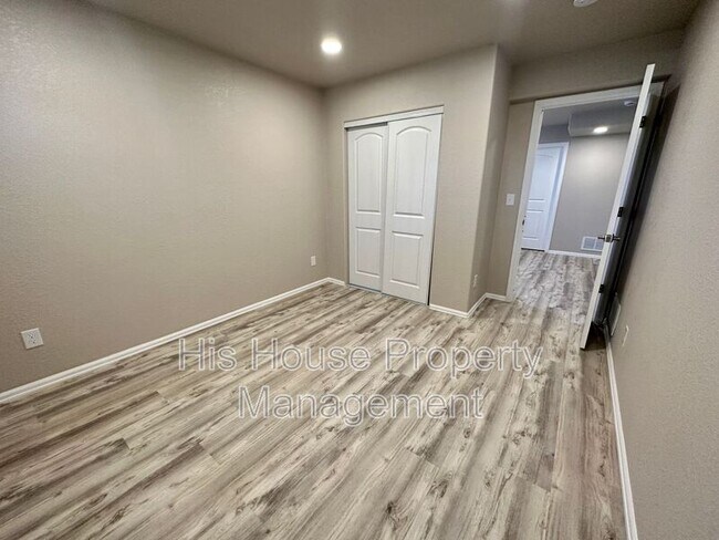 Building Photo - 8029 22nd St Ln