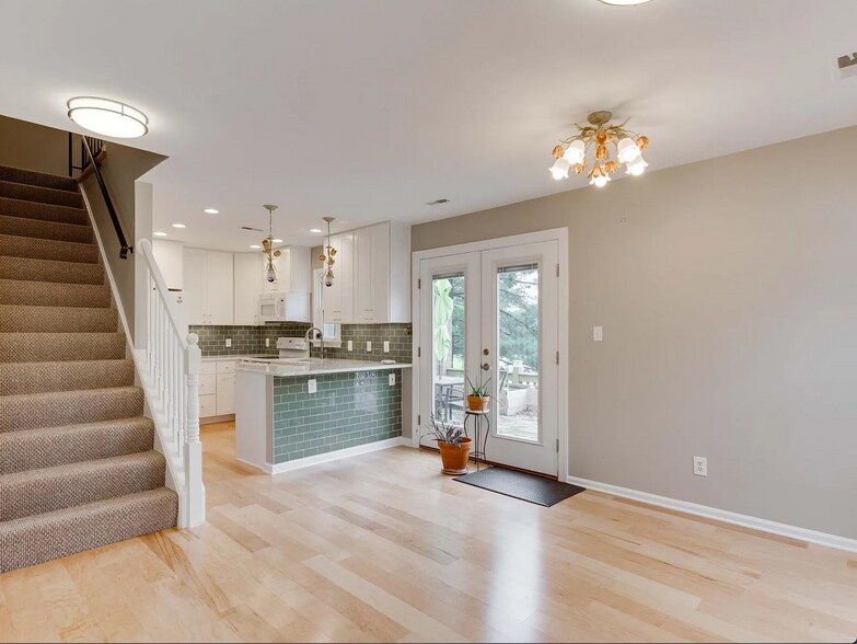 Building Photo - 6016 Sunset Ridge Ct