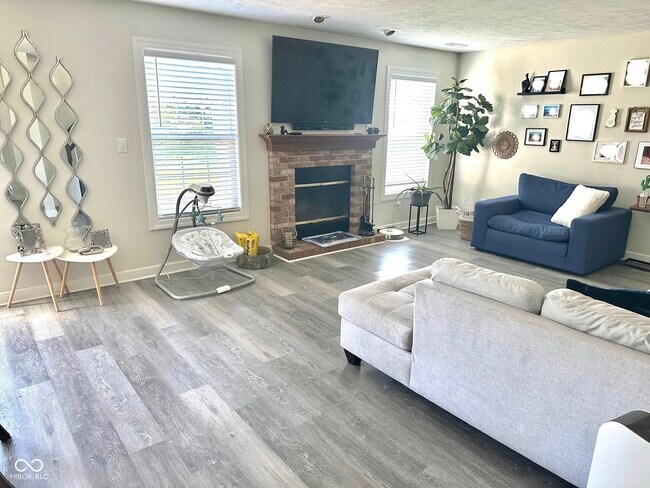 Building Photo - 3517 White Cliff Way
