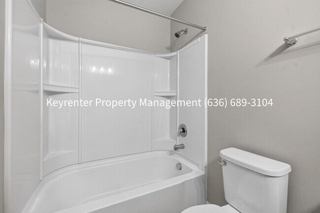 Building Photo - 2823 Winding Valley Dr