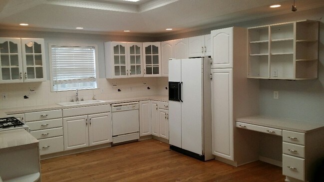 Building Photo - 385 Berry Rd