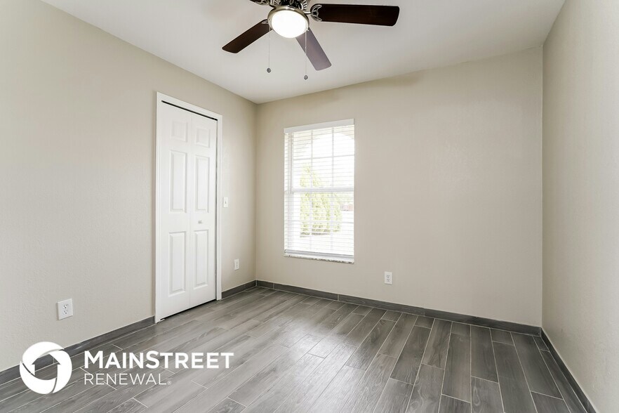 Building Photo - 126 SE 7th St