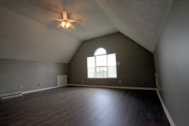 Building Photo - 2105 Academy Way
