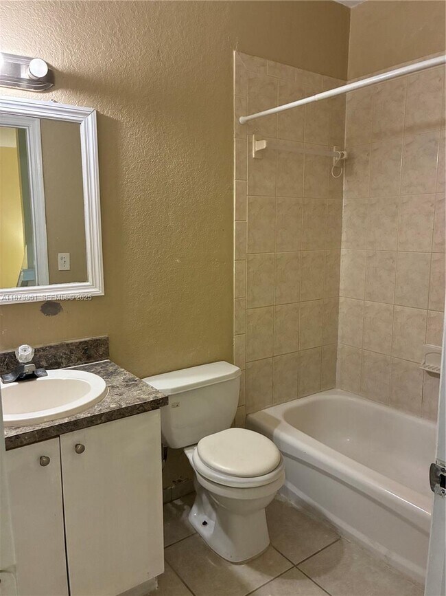 Building Photo - 28115 SW 143rd Ct