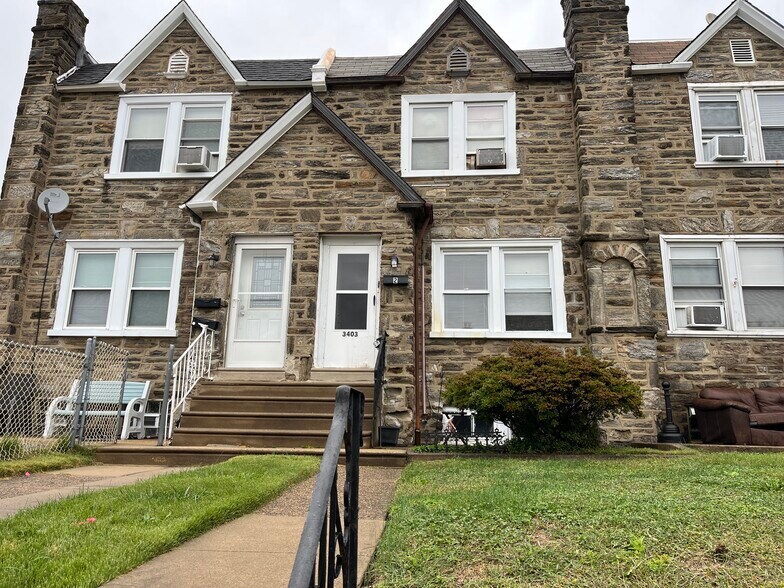 Building Photo - 3403 Sheffield Ave
