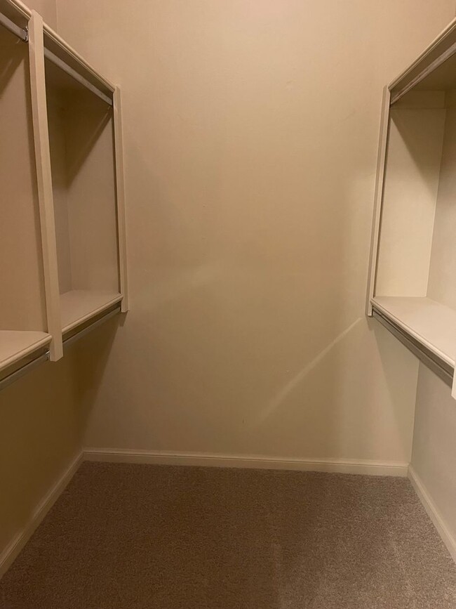 Building Photo - Fully Furnished Three Bedroom, Two Bathroo...