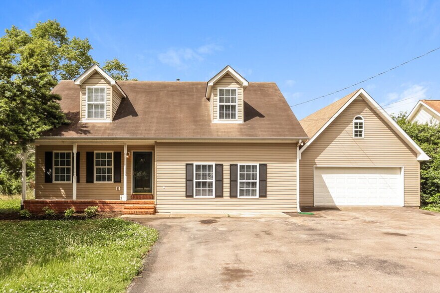 Primary Photo - 241 Faldo Dr