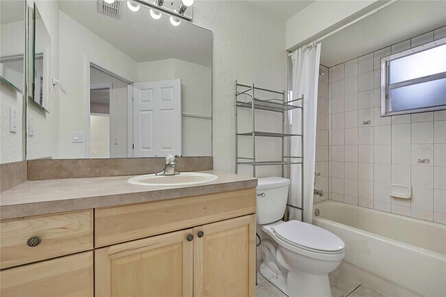 Building Photo - 12052 Jade Ave