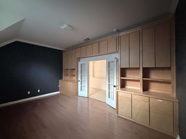 Building Photo - 4571 Hawkhurst Dr