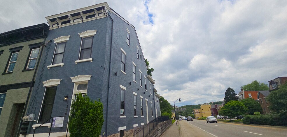 Building Photo - 1205 Lee St