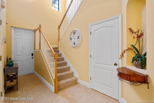 Building Photo - 746 Ventura Dr