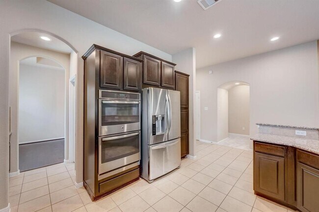 Building Photo - 166 Jaxxon Pointe Dr