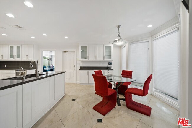 Building Photo - 16221 Elisa Pl