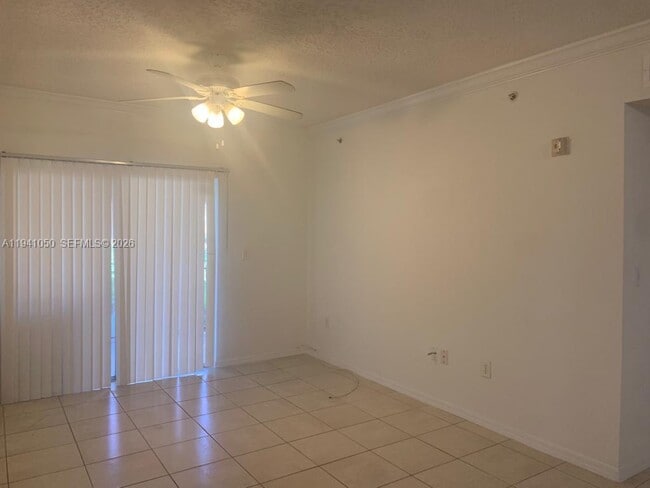 Building Photo - 220 SW 116th Ave