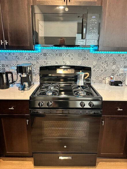 Building Photo - 67 Trinity Cir