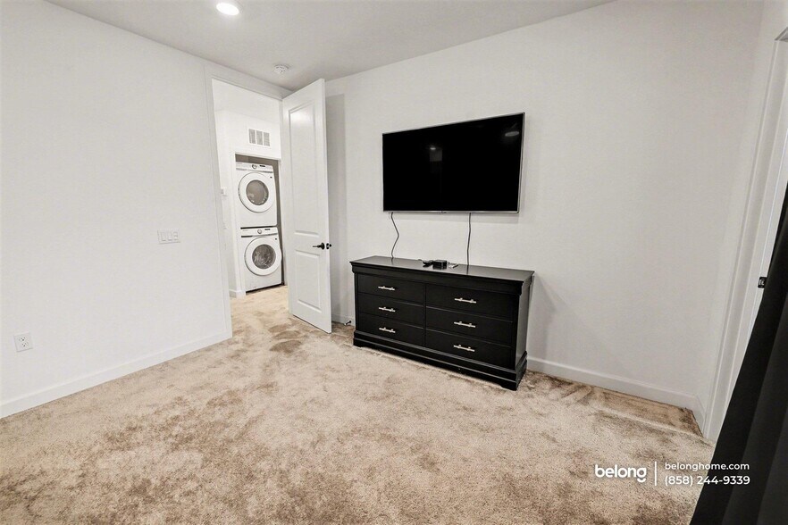 Building Photo - 2313 Acara Cir