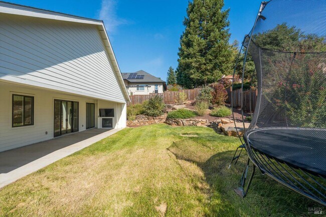 Building Photo - 1980 Bent Tree Pl