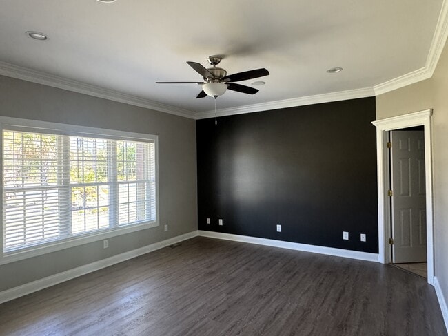 Building Photo - 118 Captains Ln