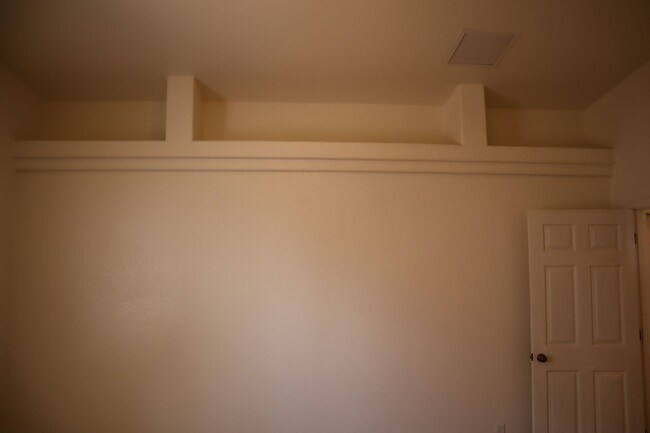 Building Photo - Hear The Songbirds Sing!