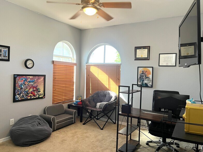 Building Photo - 7729 Villa Gabriela Ave