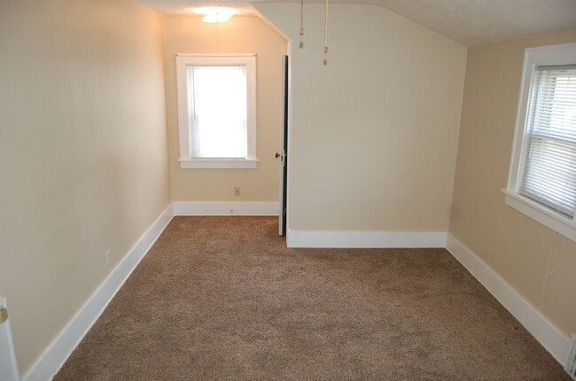 Building Photo - Great house in NE Lincoln!