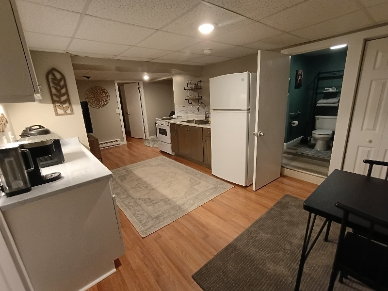 Building Photo - 27 Claulise Ln