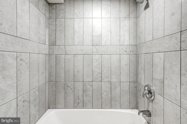 Building Photo - 804 Oella Ave