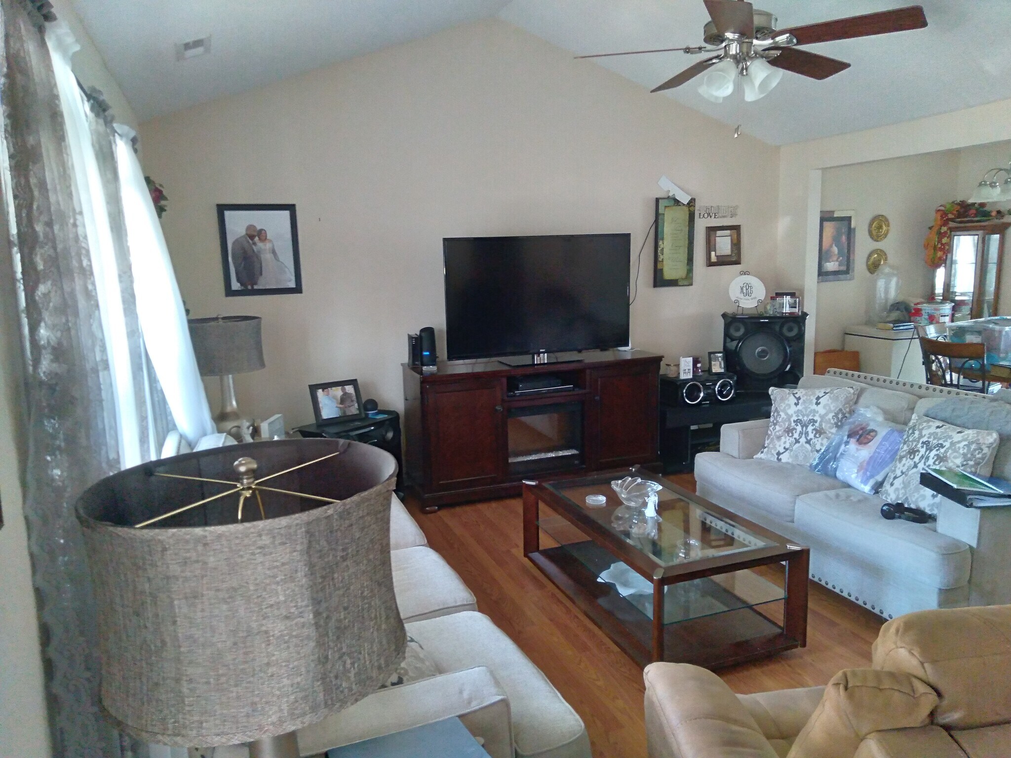 Living Room - 109 Smith St