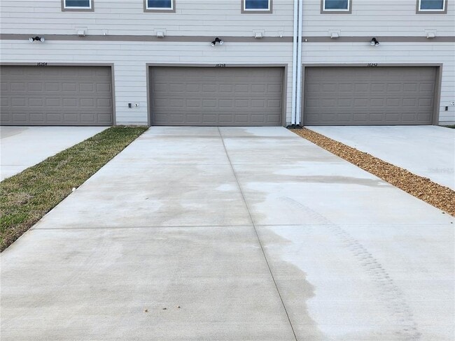 Building Photo - 16258 Merry Aly