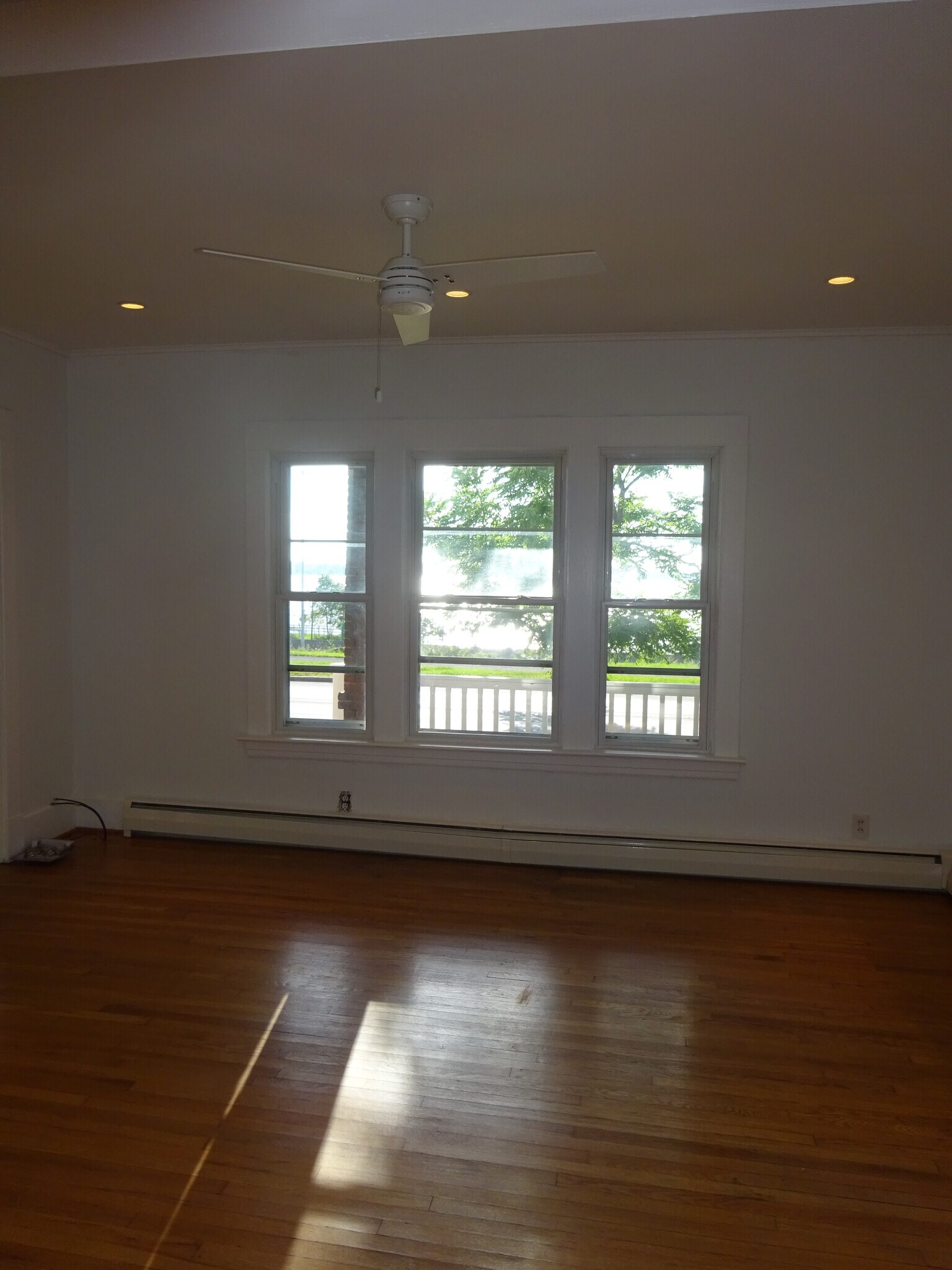 Building Photo - 2425 Niagara St