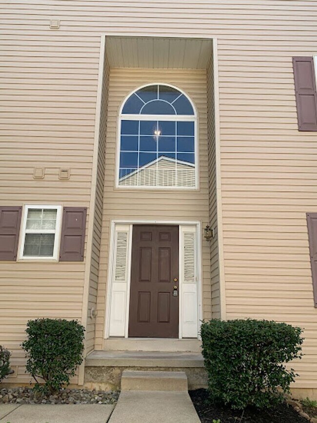 Building Photo - New Macungie Rental Listing