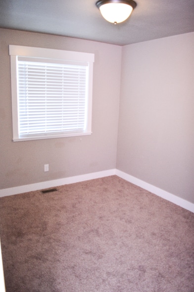 Building Photo - 466 E 2170 N