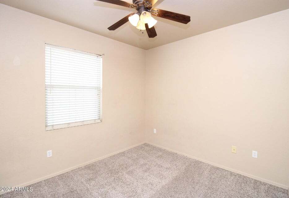 Guest bedroom 2- 3rd floor - 3250 W Greenway Rd