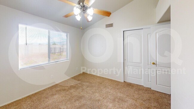 Building Photo - 8305 N Solitude Way