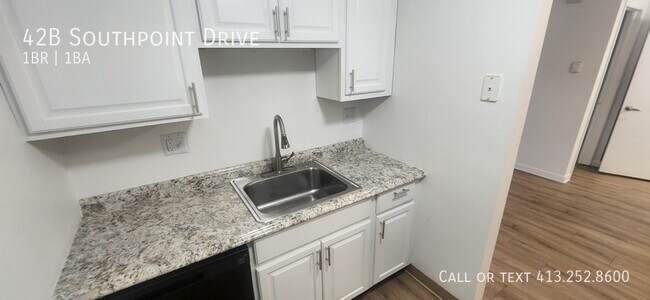 Building Photo - 42B Southpoint Drive-