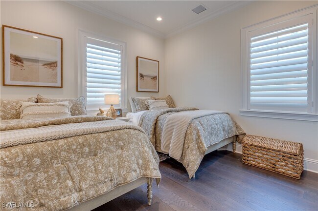 Building Photo - 7213 Saona CT