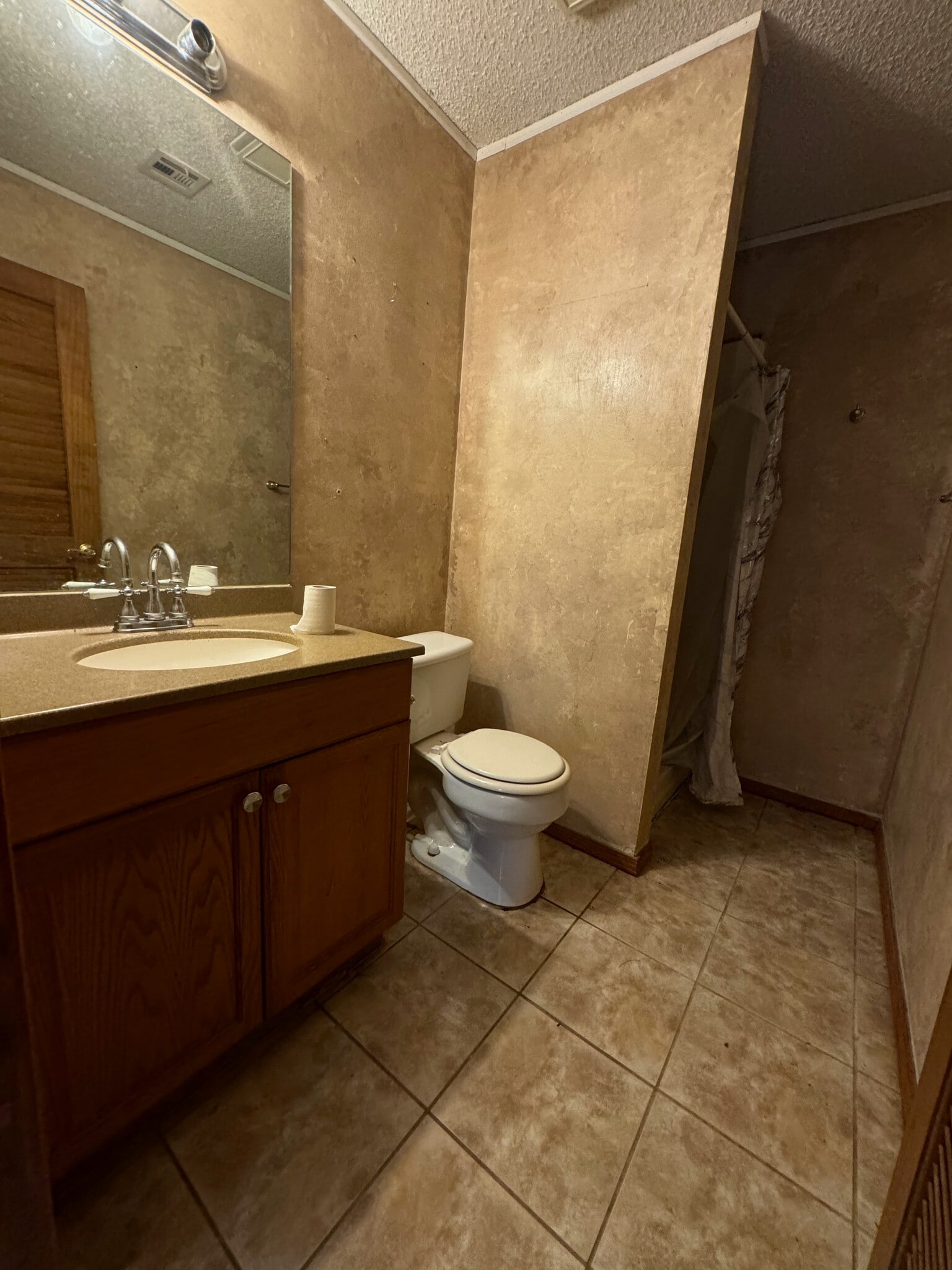 Building Photo - 4906 Vena Ln