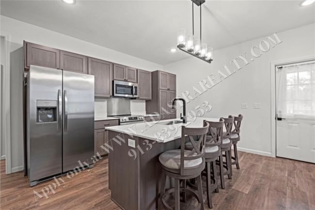 Building Photo - Like New Furnished Home in Lawrence Short Term Lease-Coming SOON!!