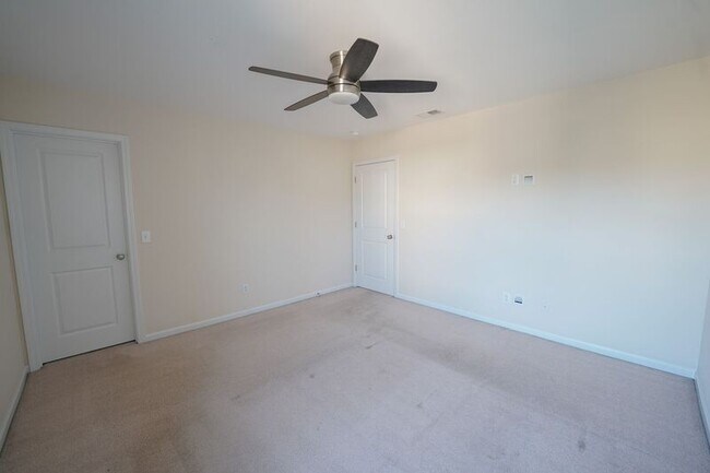 Building Photo - 43 Sand Valley Ct